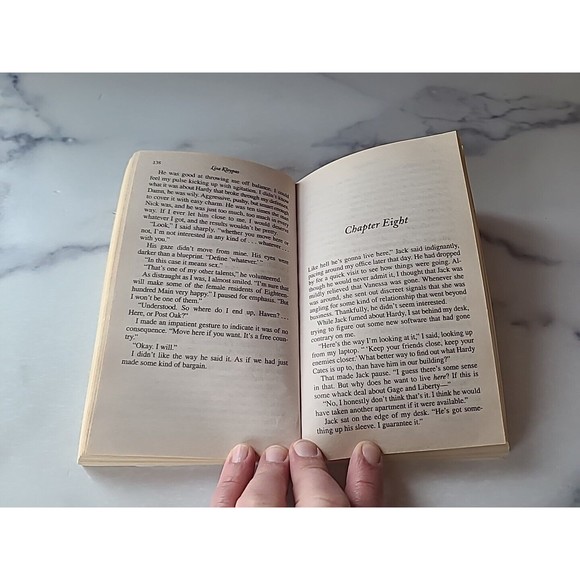 The Travis Family Ser.: Blue-Eyed Devil by Lisa Kleypas (2009, Mass Market) - Picture 7 of 10